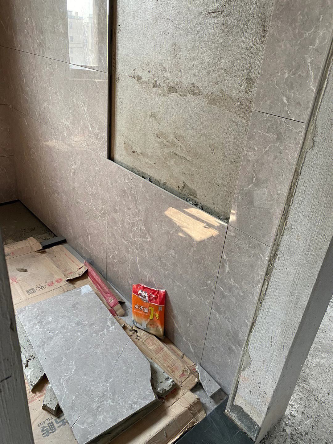 墙砖掉了几块怎么补救其他的都没有(墙砖掉了几块怎么补救其他的都没有用)