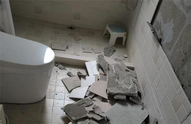 地砖空鼓不处理会怎样(地砖空鼓不处理面积会扩大吗)