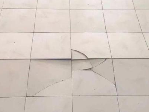 卫生间墙砖空鼓了有什么办法补救(卫生间墙体瓷砖空鼓了怎么维修呢?) 卫生间墙砖空鼓了有什么办法补救(卫生间墙体瓷砖空鼓了怎么维修呢?)