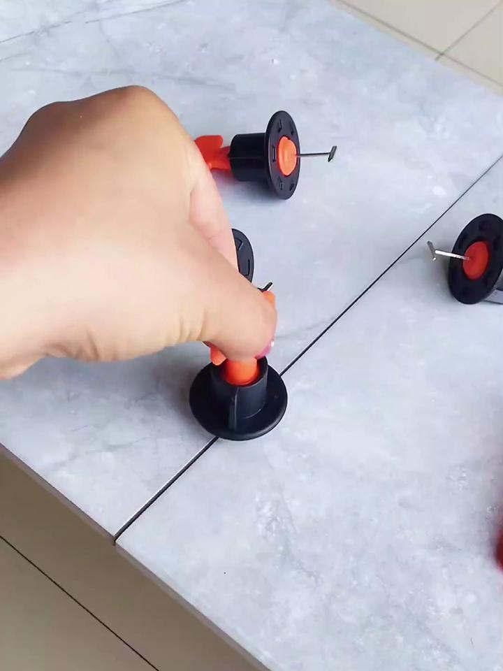 墙砖找平器取出视频教程大全(瓷砖找平器怎么用然后怎么拿掉)