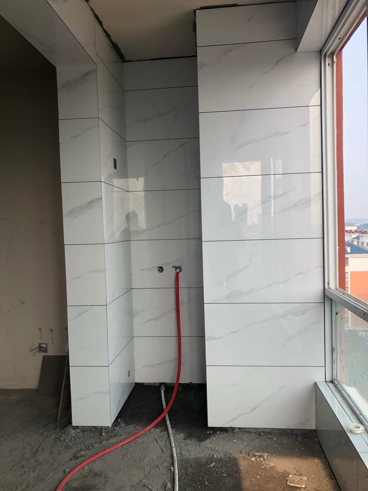 墙砖掉了几块怎么补救(卫生间墙砖掉了几块怎么补救)