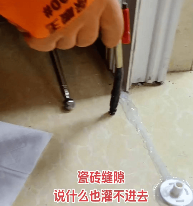 墙上空鼓怎么灌浆(墙面空鼓是喷浆的责任吗)