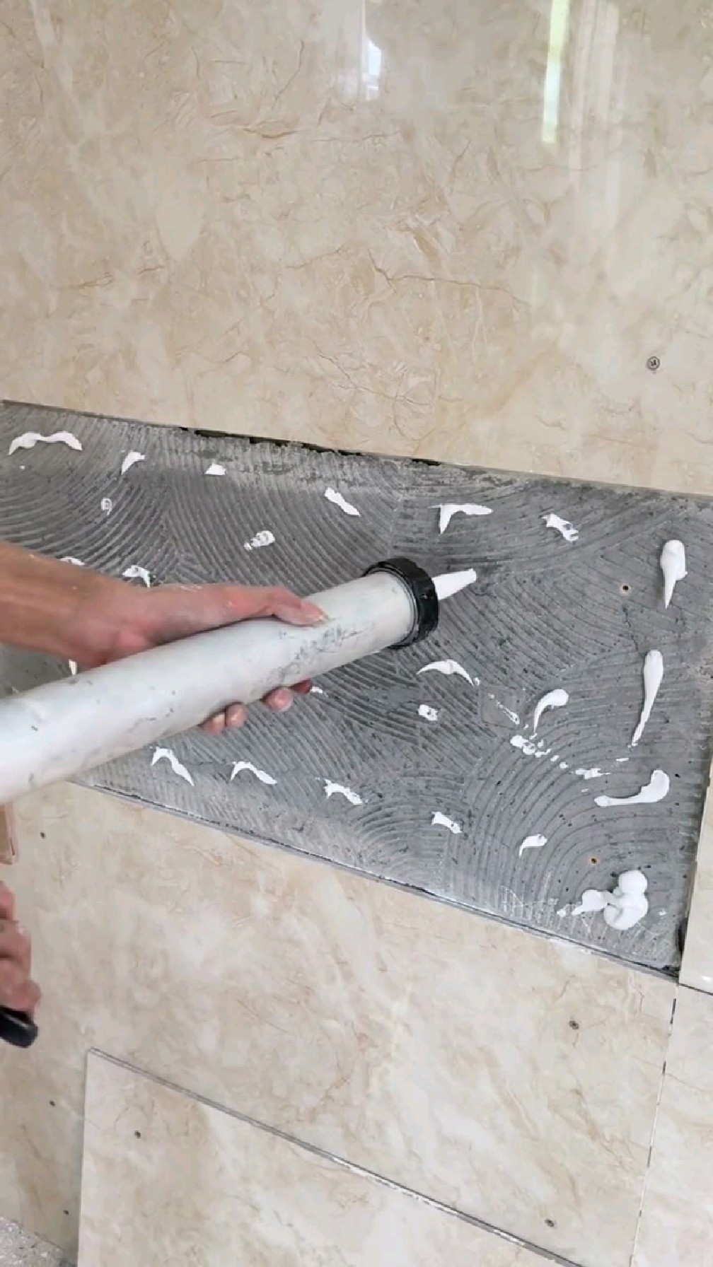 瓷砖空鼓修复方法(瓷砖空鼓修复方法利弊)